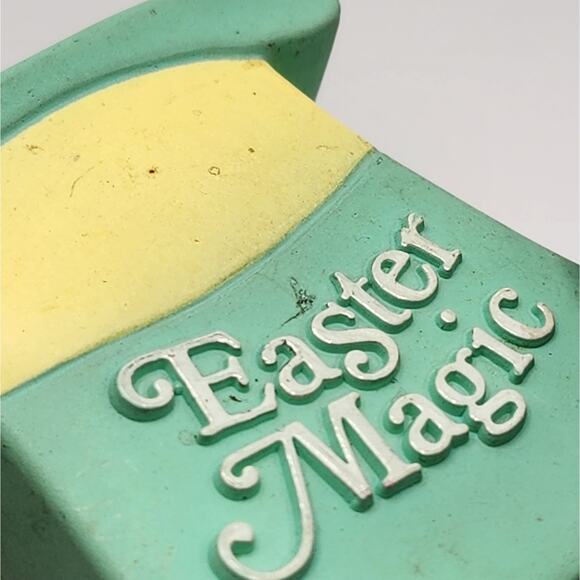 Easter Magic Bunny Pin Rabbit in a Hat Pull String Pop Up Brooch Signed A.G.C. - Picture 2 of 8